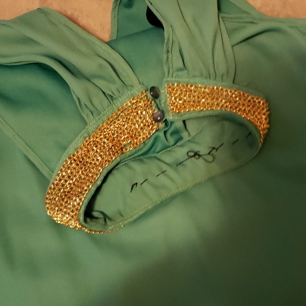 Dress - Picture 3 of 3